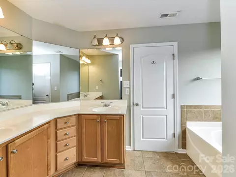 Bath - 4120 Pumpkin Pl, Monroe, NC 28110 photo 3 of 5