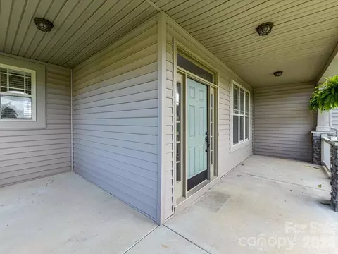 Exterior - 4120 Pumpkin Pl, Monroe, NC 28110 photo 4 of 8