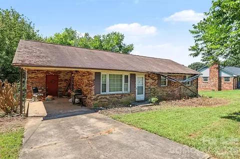 3751 Branding Iron Dr, Gastonia, NC 28052