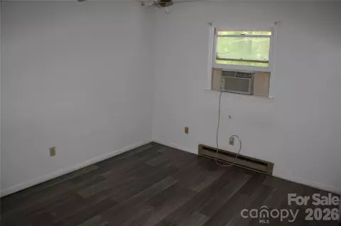 Bedroom - 6791 Glover Ln, Stanley, NC 28164 photo 2 of 5