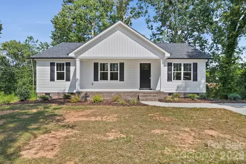 1245 Wendover Ave, Albemarle, NC 28001