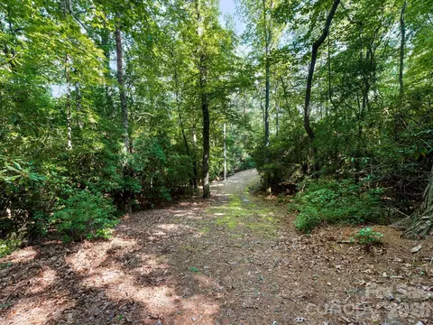 309 Flying Cloud Ln, Fairview, NC 28730 photo 6