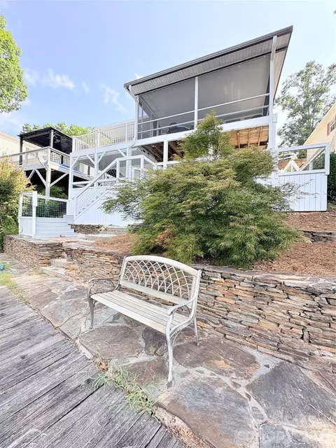 113 Clubhouse Drive Ext, New London, NC 28127