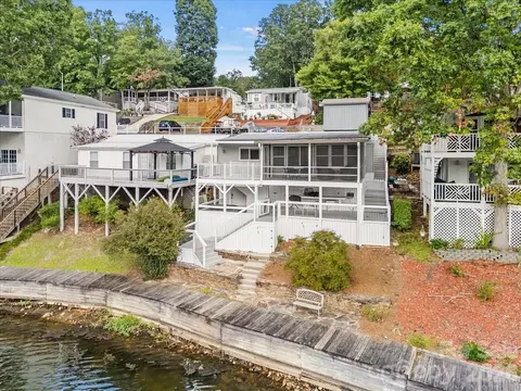 113 Clubhouse Drive Ext, New London, NC 28127
