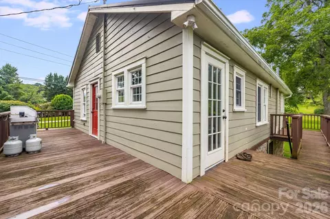 Exterior - 2117 Old Clyde Rd, Clyde, NC 28721 photo 5 of 17