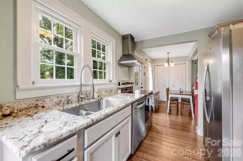 Kitchen - 2117 Old Clyde Rd, Clyde, NC 28721 photo 4 of 7