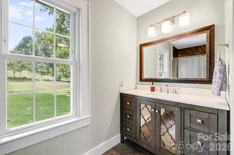 Bath - 2117 Old Clyde Rd, Clyde, NC 28721 photo 2 of 3