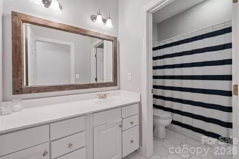 Bath - 152 Melbourne Dr, Fort Mill, SC 29708 photo 5 of 5