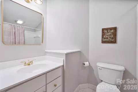 Bath - 152 Melbourne Dr, Fort Mill, SC 29708 photo 3 of 5