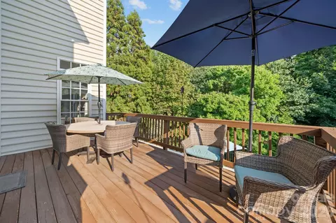 Exterior - 152 Melbourne Dr, Fort Mill, SC 29708 photo 5 of 9
