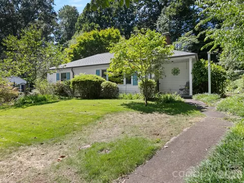 28 Arthur Rd, Asheville, NC 28806