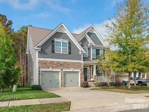 9507 Iverness Bay Rd, Charlotte, NC 28278