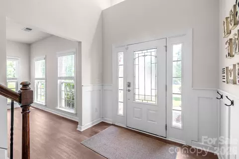 Entry Way - 2083 Topaz Plz, Davidson, NC 28036 photo 2 of 9