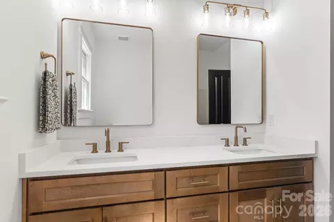 Bath - 361 Elis Way, Fort Mill, SC 29708 photo 2 of 6