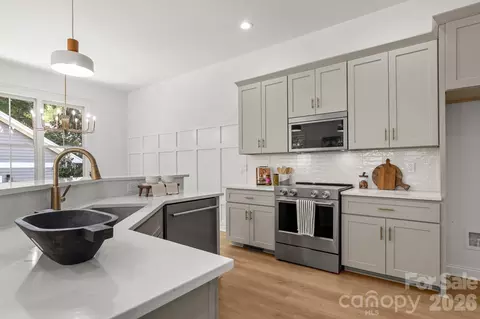 Kitchen - 361 Elis Way, Fort Mill, SC 29708 photo 2 of 5