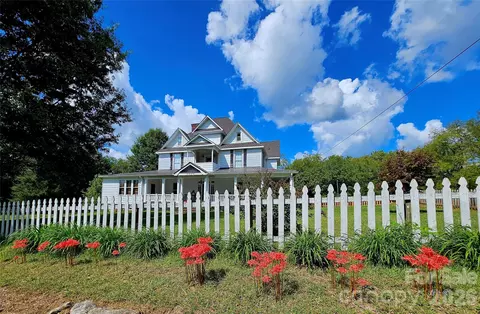 2386 Liledoun Rd, Taylorsville, NC 28681