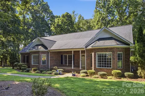 216 Minnie Queen Ln, Belmont, NC 28012