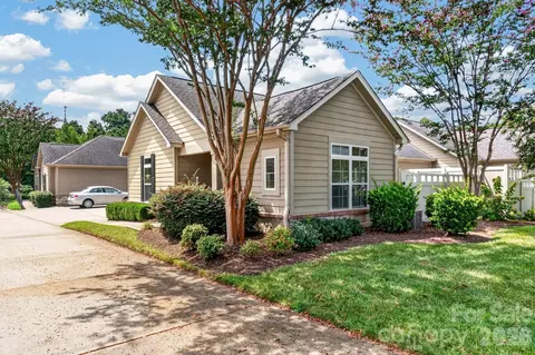 4745 Polo Gate Blvd, Charlotte, NC 28216