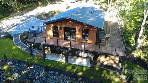 272 Bluebird Rd, Lake Lure, NC 28746