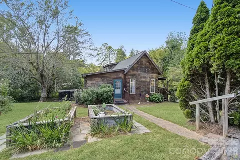1 Locust Ave, Asheville, NC 28804