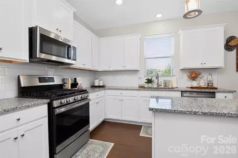 Kitchen - 2819 Dominion Ct, Monroe, NC 28110 photo 3 of 5