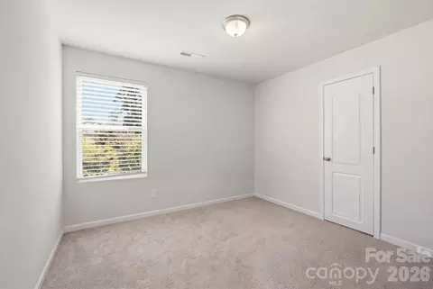 Bedroom - 181 Four Andrews Dr, Harmony, NC 28634 photo 3 of 3