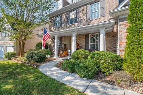 Exterior - 3327 Brackhill St, Davidson, NC 28036 photo 2 of 6
