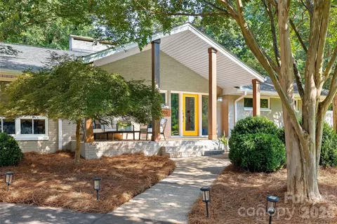 1222 Burtonwood Cir, Charlotte, NC 28212
