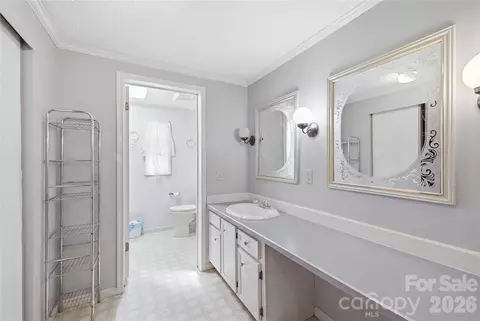 Bath - 2185 E Ridge Rd, Salisbury, NC 28144 photo 1 of 2