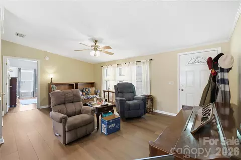 Living - 2185 E Ridge Rd, Salisbury, NC 28144 photo 1 of 3