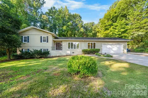 2015 12th Nw St NW, Hickory, NC 28601