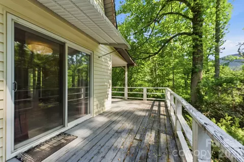 Exterior - 38 Pee Wee Branch Br, Sylva, NC 28779 photo 5 of 8