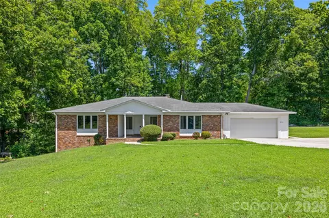 233 Laburn Ave, Charlotte, NC 28214