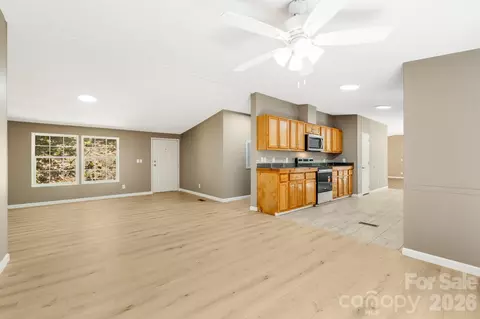 Living - 81 Spring Mountain Rd, Fairview, NC 28730 photo 5 of 7