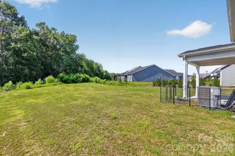 Exterior - 1406 Black Walnut St, Monroe, NC 28112 photo 4 of 5