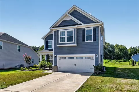 Exterior - 1406 Black Walnut St, Monroe, NC 28112 photo 2 of 5