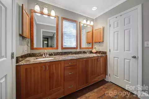 Bath - 445 Cranborne Chase, Fort Mill, SC 29708 photo 2 of 7