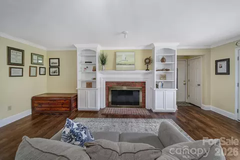 Living - 445 Cranborne Chase, Fort Mill, SC 29708 photo 2 of 3
