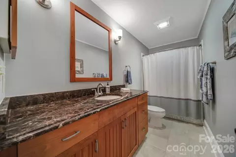 Bath - 445 Cranborne Chase, Fort Mill, SC 29708 photo 4 of 7