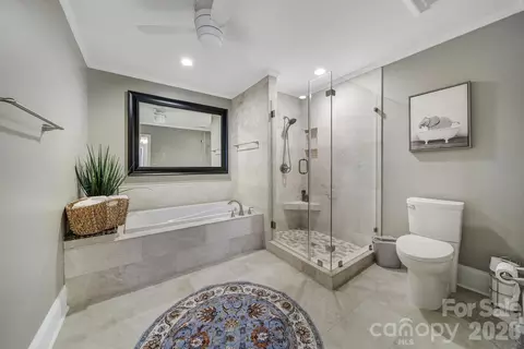 Bath - 445 Cranborne Chase, Fort Mill, SC 29708 photo 3 of 7