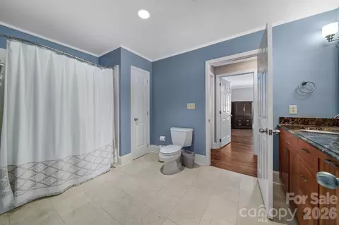 Bath - 445 Cranborne Chase, Fort Mill, SC 29708 photo 6 of 7