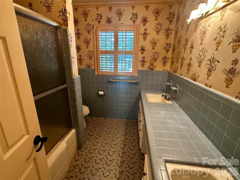 Bath - 501 N Main St, Jefferson, SC 29718 photo 3 of 3