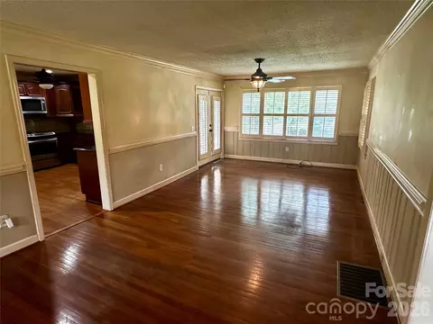 Living - 501 N Main St, Jefferson, SC 29718 photo 4 of 5