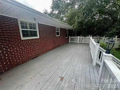 Exterior - 501 N Main St, Jefferson, SC 29718 photo 3 of 4