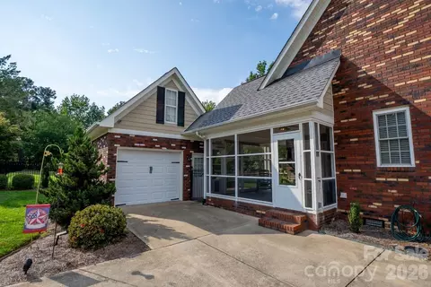 Exterior - 1927 Windmere Dr, Monroe, NC 28110 photo 7 of 9