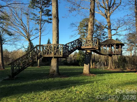 Undisclosed, Hickory, NC 28601 photo 6