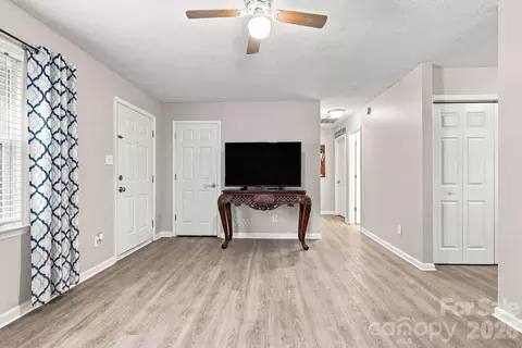 323 Avery Ave, High Point, NC 27265 photo 11