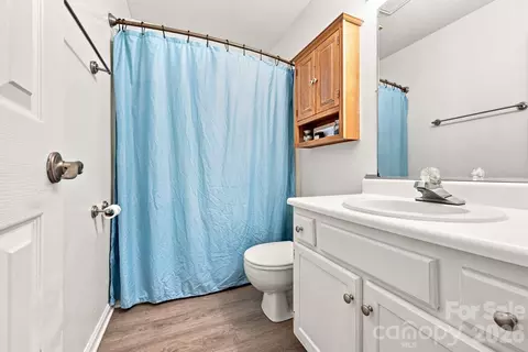 323 Avery Ave, High Point, NC 27265 photo 3