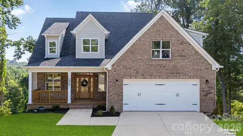 3800 Erskine Woods Dr, Bessemer City, NC 28016