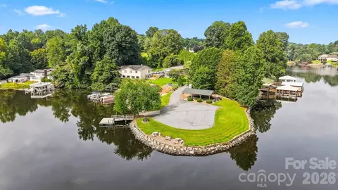View/Area - 6011 Dockside Dr, Hickory, NC 28601 photo 1 of 8